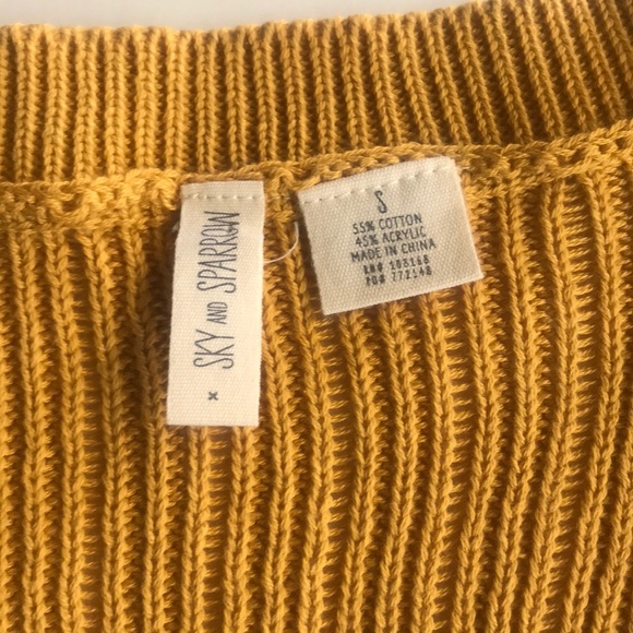 Sky and Sparrow Knit Crop Sweater - Picture 3 of 5